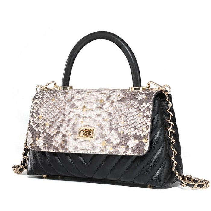 Luxurious Snakeskin Pattern Shoulder Bag